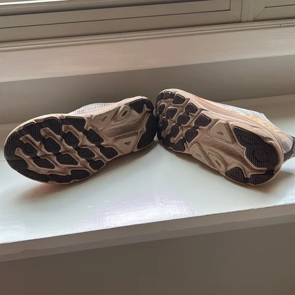 Hoka Clifton 9 Gortex Waterproof Sz 8.5 - Picture 4 of 10